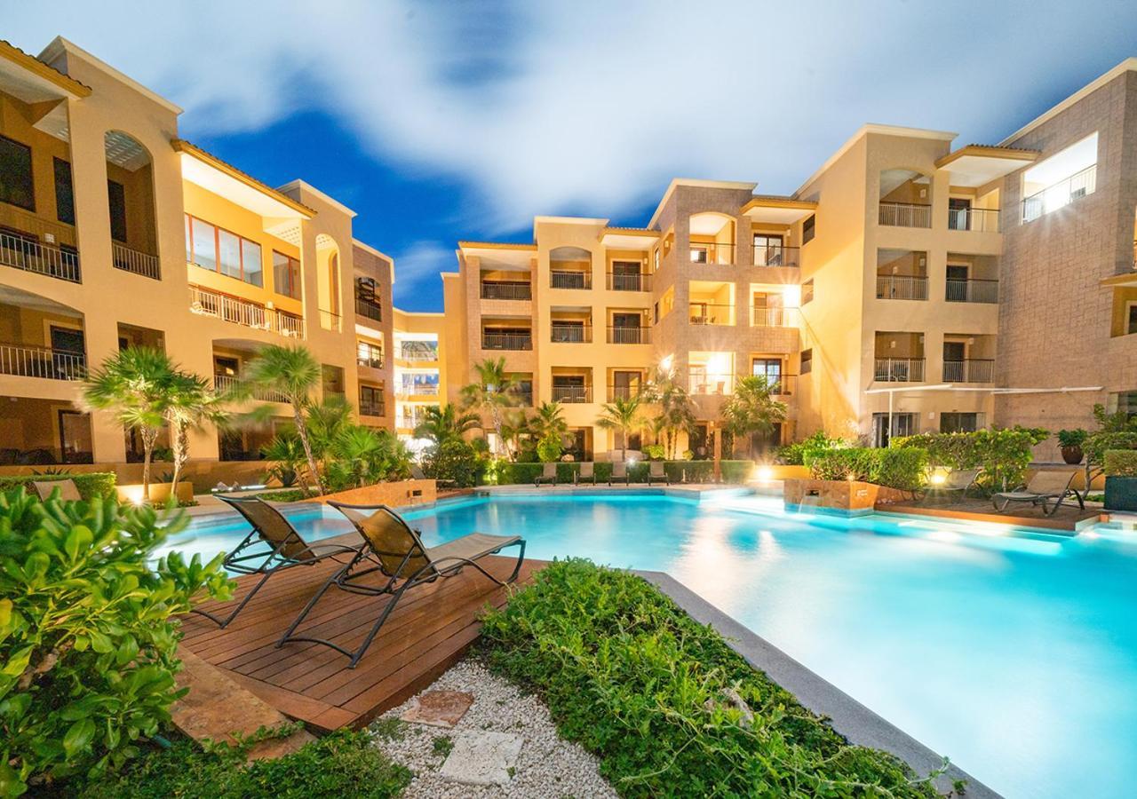 Condo Surf 405 - Luxury Oceanview Beachfront 3 Bedroom With Gym - At El Faro Condos Playa del Carmen Kültér fotó